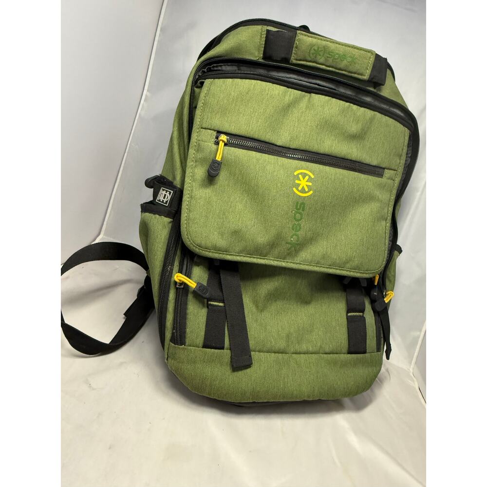 Speck Rucker DLX Backpack fits 15” laptop.